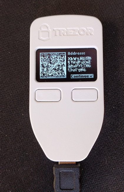 ../_images/trezor-address.jpg